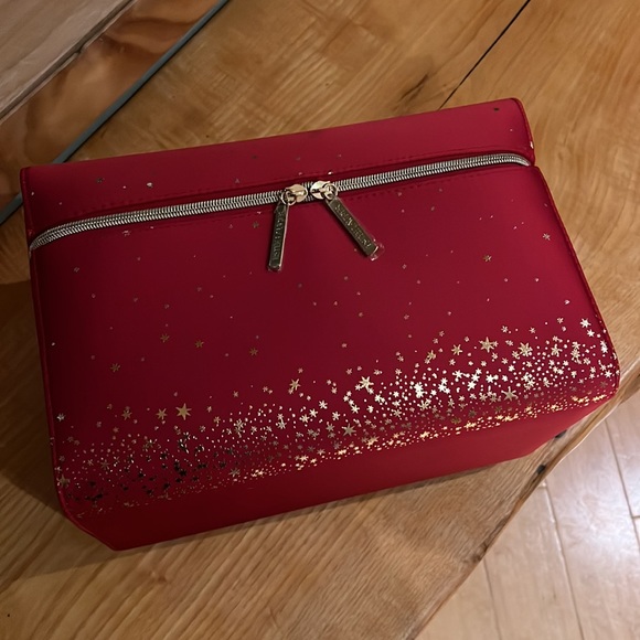 Estée Lauder cosmetics case+ free gift 🎁 - Picture 2 of 4